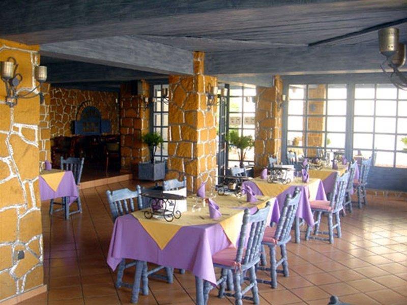 Anezi Apartments Agadir Restoran fotoğraf